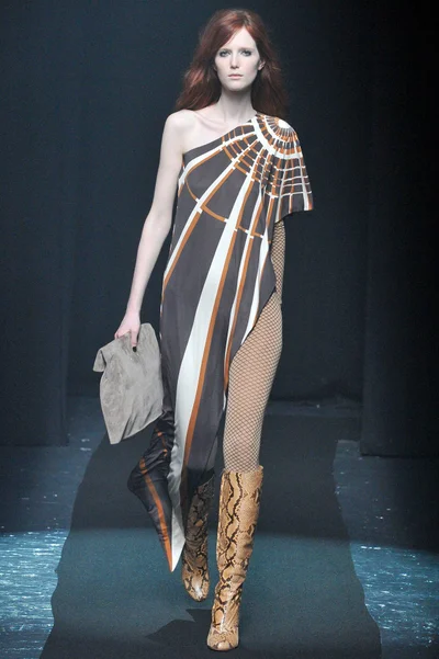 Look 10